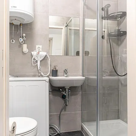 Convenient 2Br Apt. Near U6 Station Am Schoepfwerk Wien Exterior foto