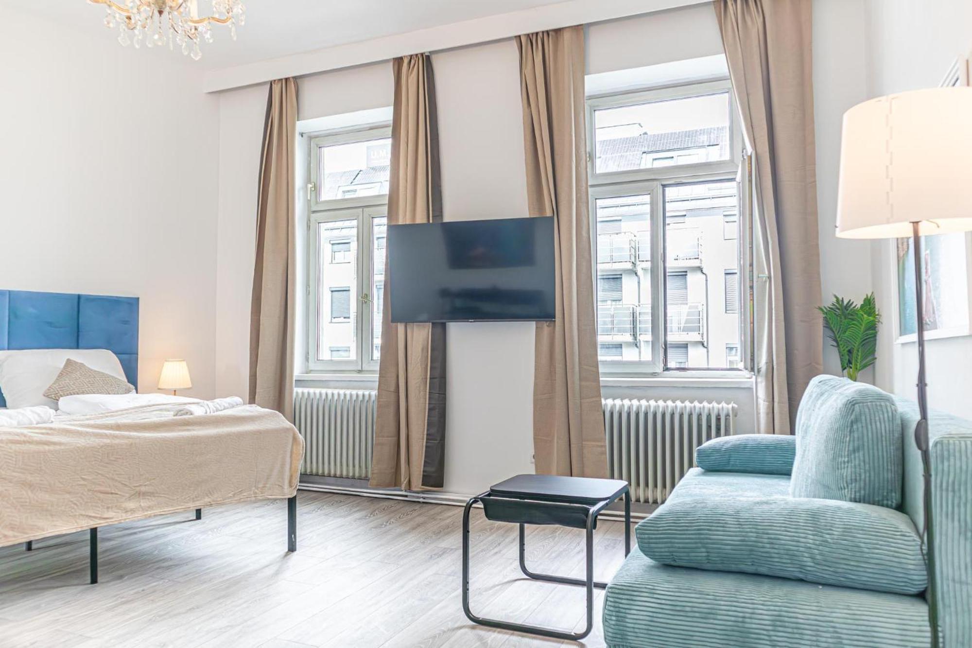 Convenient 2br Apt. Near U6 Station Am Schoepfwerk * Vienna